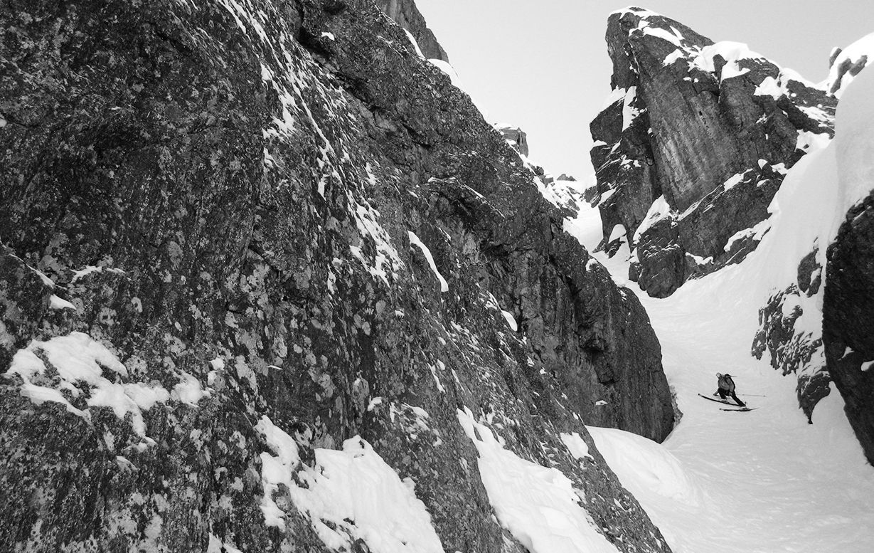 Aiguille-de-la-demesure-couloir-NE