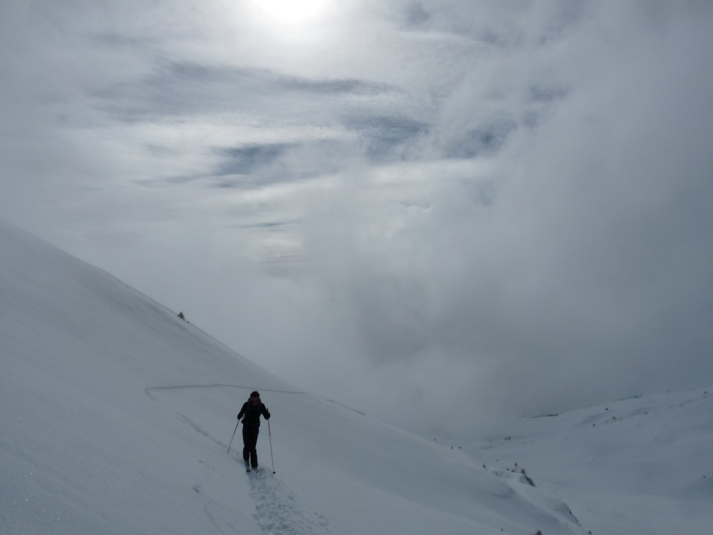 temps incertain au-dessus du refuge du Taillefer 